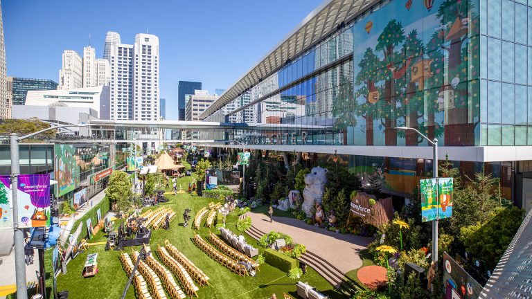 Dreamforce 2021, Salesforce.com's user and developer conference, is held at the Moscone Convention Center in San Francisco from September 21-22, 2021. (© Photo by Jakub Mosur Photography)